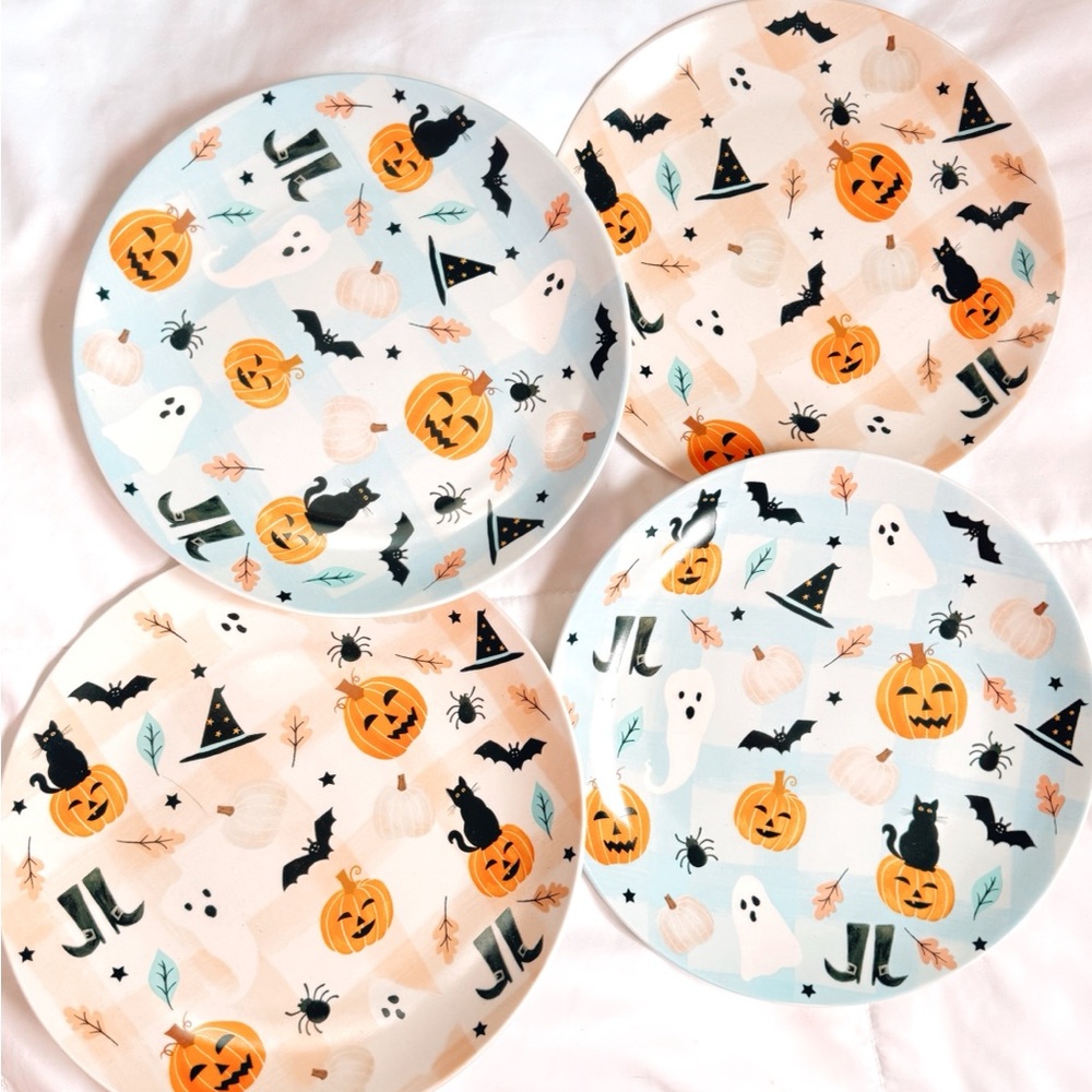 Harvest Green Halloween Plates 4 set pastel